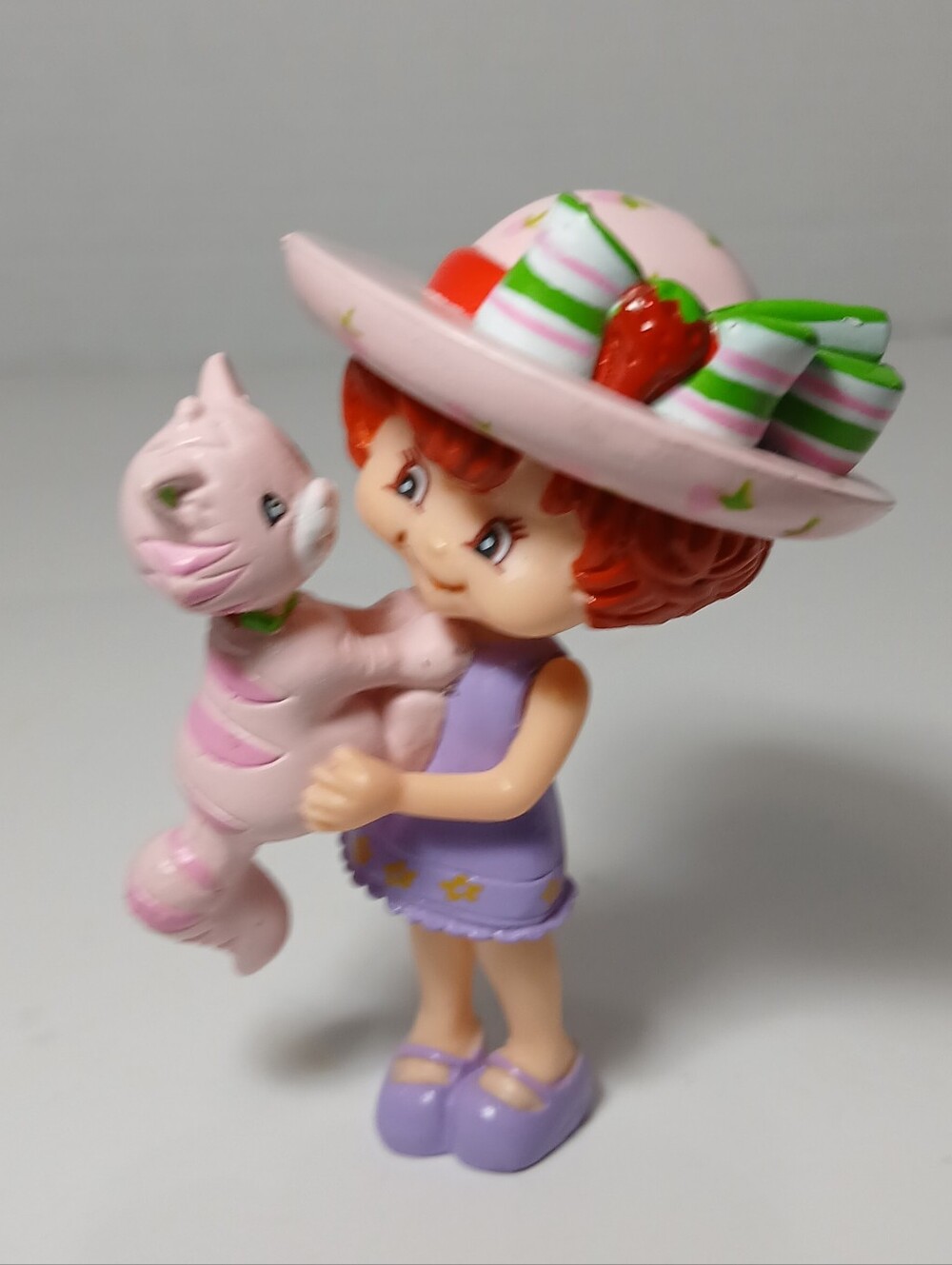 2000s Strawberry Shortcake Doll PVC Figure with Kitten